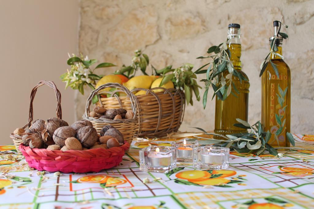 Tenuta Lanza Il Mulino Acquaviva Platani Ngoại thất bức ảnh